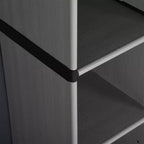 Armadio da Giardino con 3 Ripiani - Materiale Robusto in PVC e PP - Design con Serratura - Adatto per Esterni - Grigio&Nero, 26,8x15,7x66,1